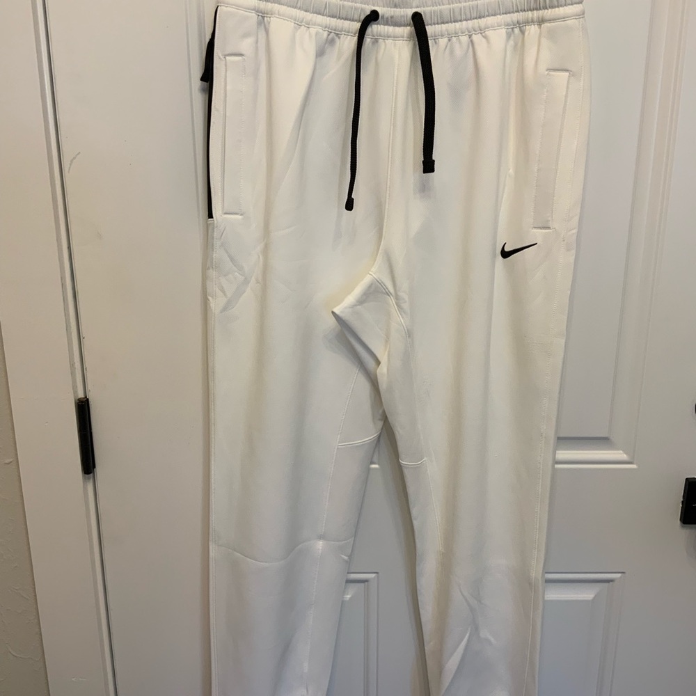 Nike Men's White thermafit / dryfit Sweatpants with Black Accents